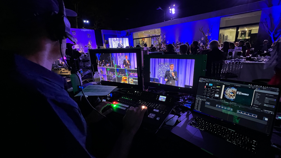 Ryan Pictures background image