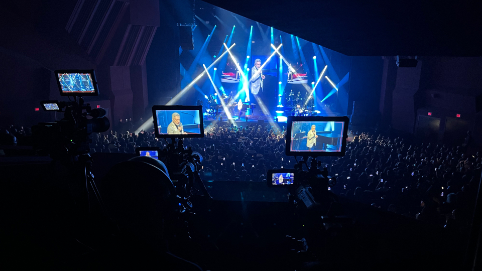 Ryan Pictures background image