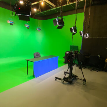Studio 02